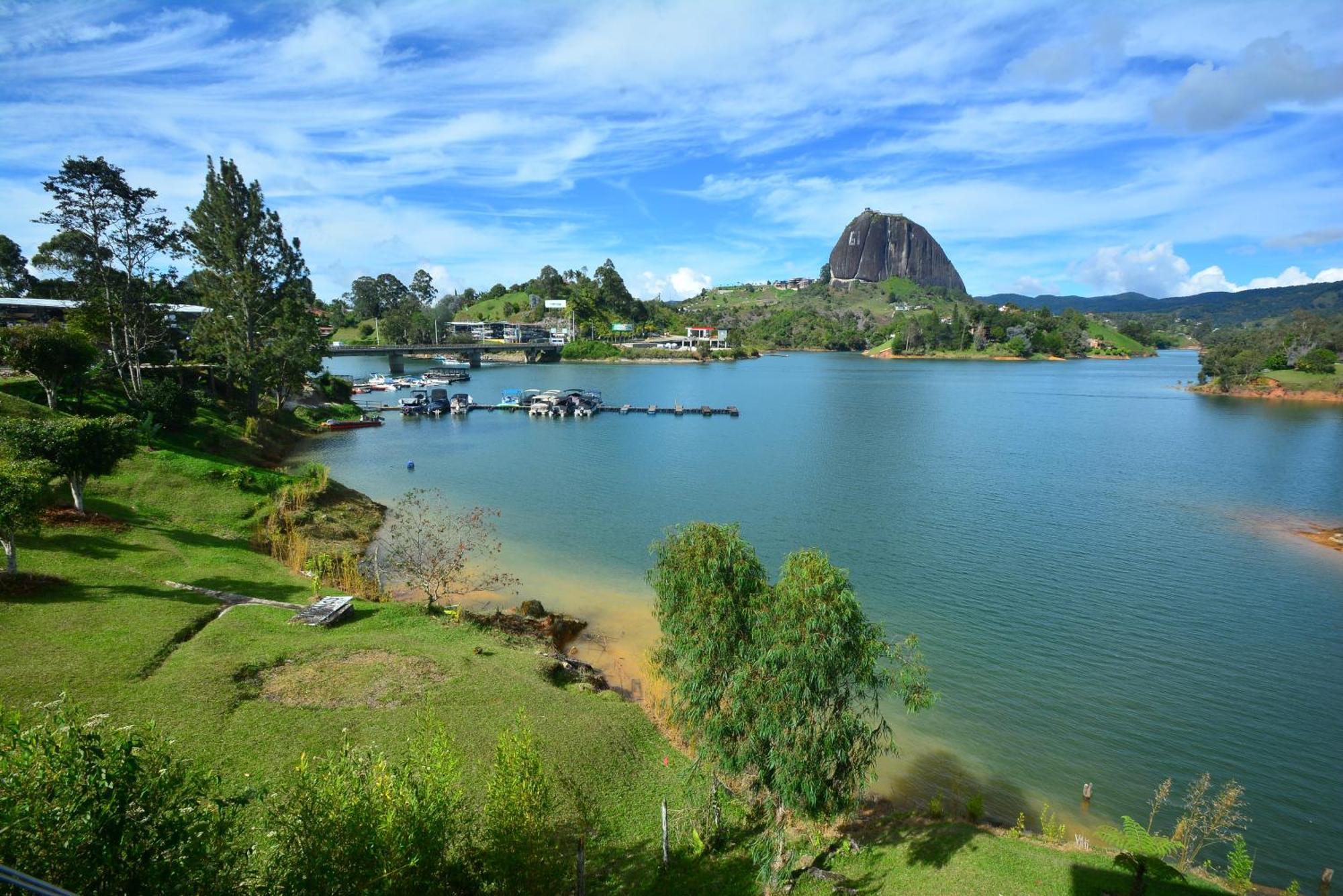Hotel Campestre Alto Lindo En Guatapé Eksteriør bilde