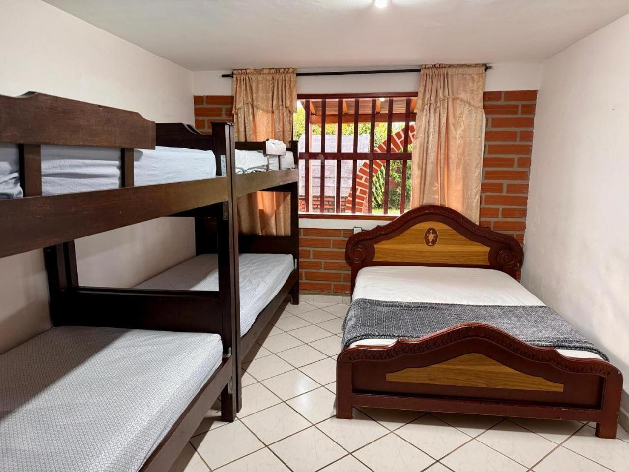 Hotel Campestre Alto Lindo En Guatapé Eksteriør bilde