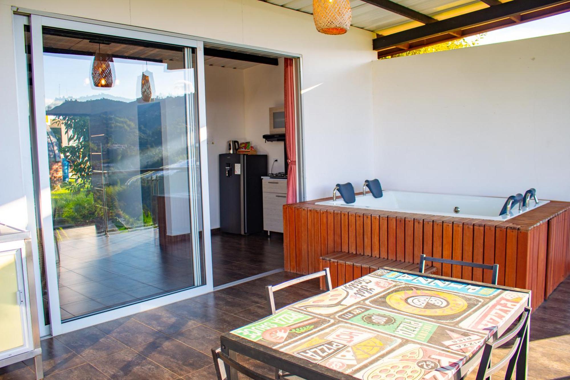 Hotel Campestre Alto Lindo En Guatapé Eksteriør bilde
